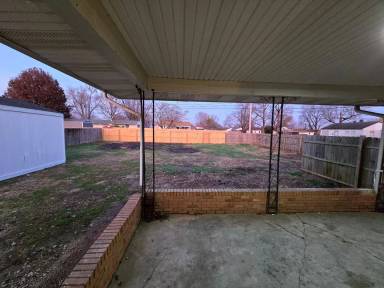 Main picture of 917 Christopher Greenup Dr