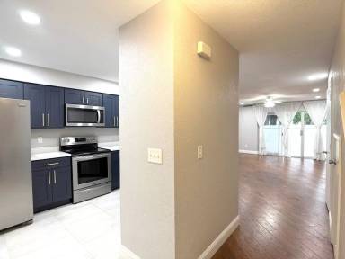 Main picture of 4815 Walden Cir