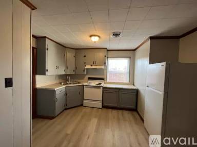 Main picture of 1810 Main St