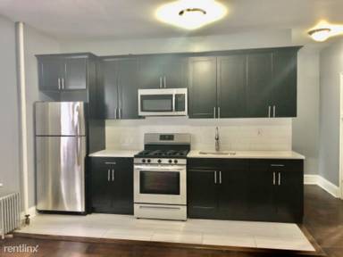 Main picture of 92 W 34th St