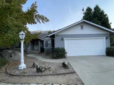 Main picture of 46060 Beechwood Dr