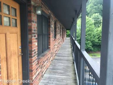 Main picture of 140 Faculty St