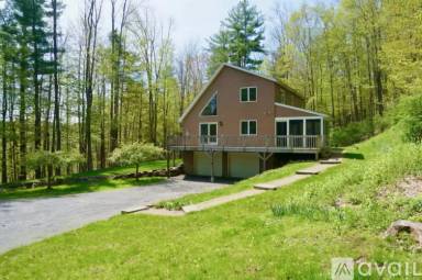 Main picture of Private Stockbridge Contempo