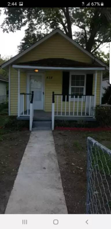 Main picture of 428 Raleigh Ave