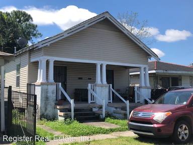 Main picture of 8816 Pritchard Pl