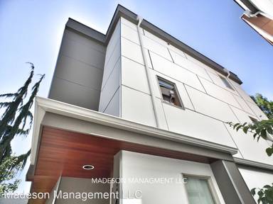 Main picture of 7433 4th Ave NE