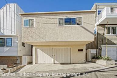 Main picture of 126 28th Ct