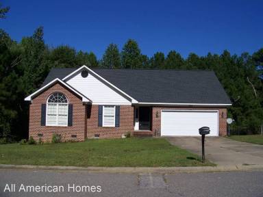Main picture of 406 Roundtree Dr