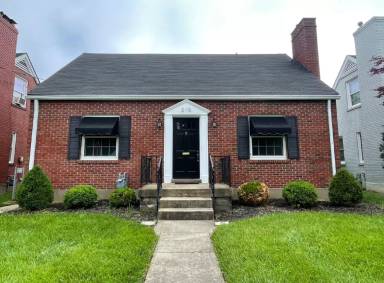 Main picture of 215 McCready Ave