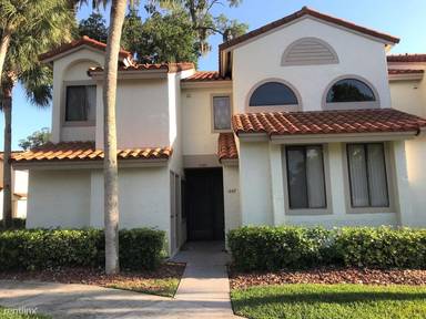 Main picture of 955 Country Club Dr