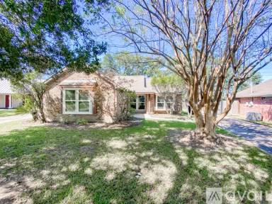 Main picture of 17551 Brookfield Ave