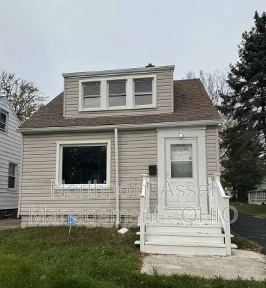 Main picture of 18851 Raymond St