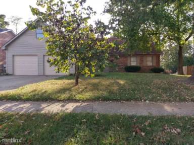 Main picture of 481 Woodview Dr
