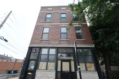Main picture of 1913 W 17th St