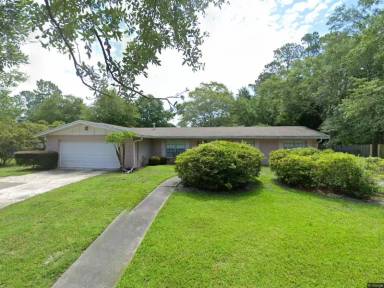 Main picture of 6124 NW 32nd St