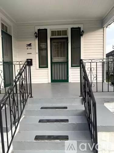 Main picture of 816 Franklin Ave