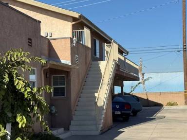 Main picture of 253 E Plymouth St