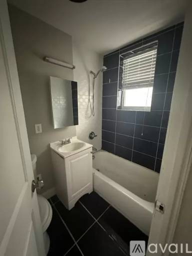Main picture of 885 18th Ave