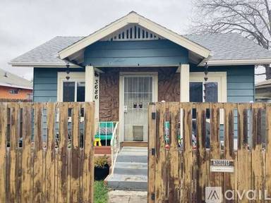 Main picture of 3686 43rd St