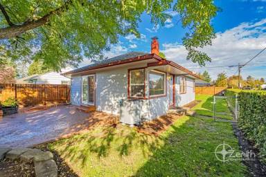Main picture of 2502 Fairmount Ave