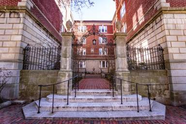 Main picture of 6 Washington Ave