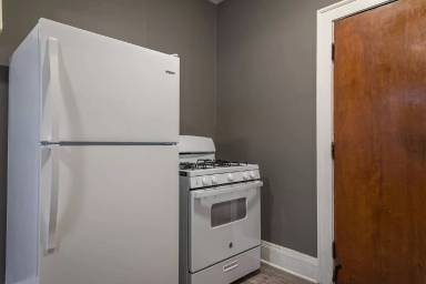 Main picture of 1284 Cove Ave