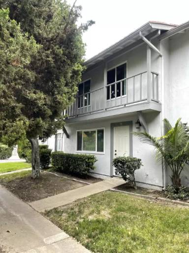 Main picture of Tustin Park Villas