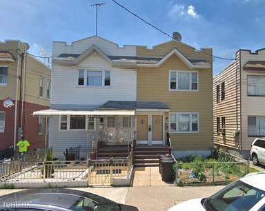 Main picture of 1398 E 98th St