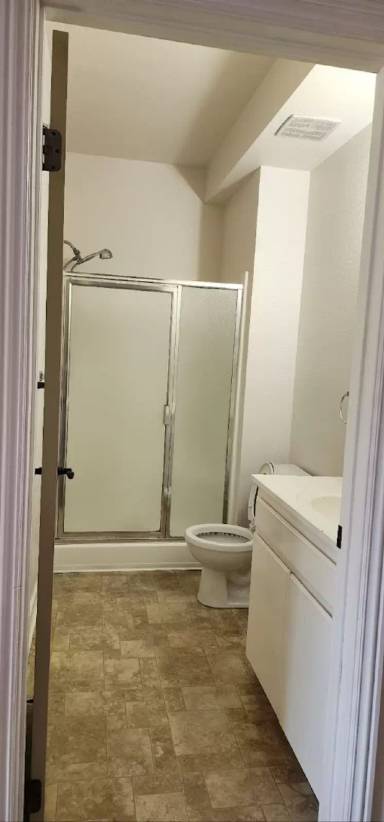 Main picture of 115 E 3rd St