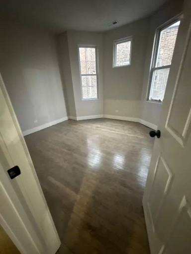 Main picture of 2223 S Hamlin Ave