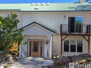 Main picture of 1041 Oro Ct