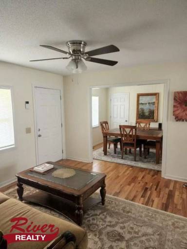 Main picture of 109 Camellia Dr