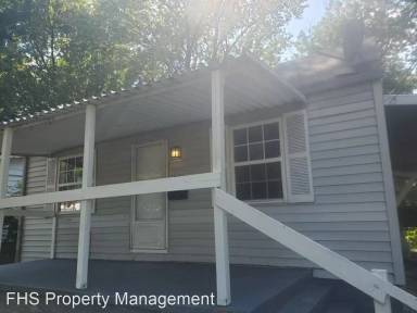 Main picture of 2135 N Roosevelt Ave
