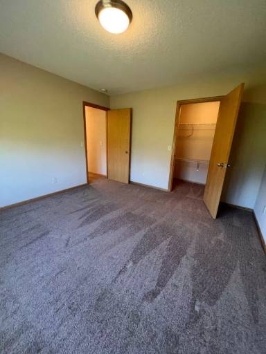 Main picture of 593 W 9th St