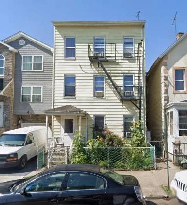 Main picture of 140 Inslee Pl