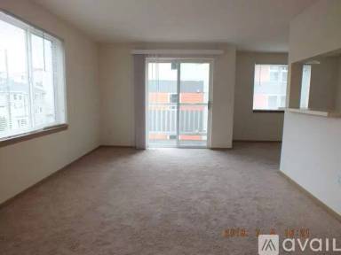 Main picture of 1135 N 91st St