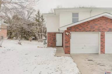 Main picture of 3540 T St