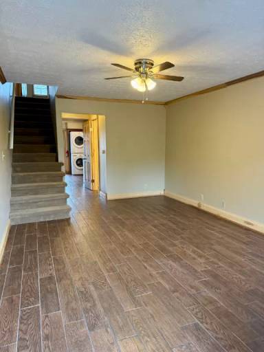 Main picture of 1616 Spring Valley Dr
