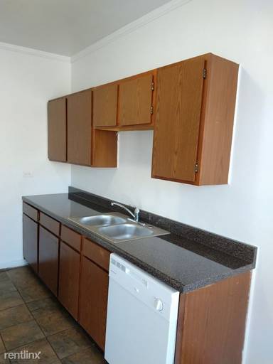 Main picture of 4866 N Magnolia Ave