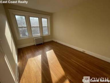 Main picture of 63 Woodstock Ave