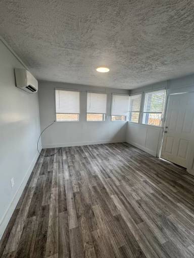 Main picture of 3690 US Highway 17