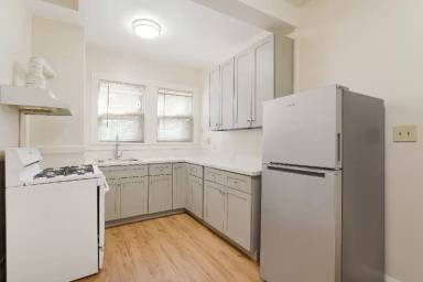 Main picture of 1732 6th Ave