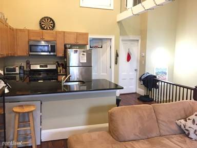 Main picture of 1 Wigglesworth St