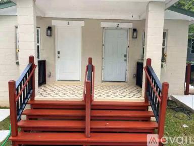 Main picture of 2213 Holton St