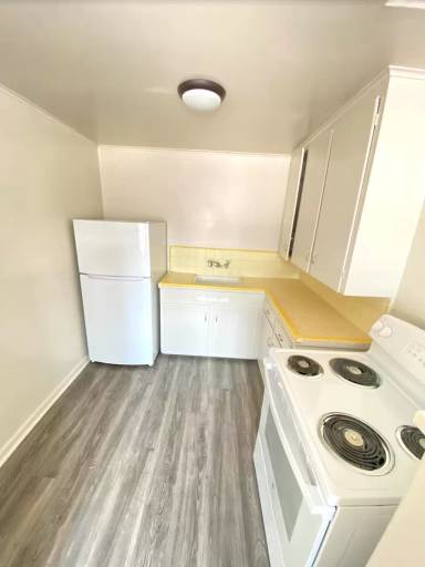 Main picture of 453 San Bruno Ave W