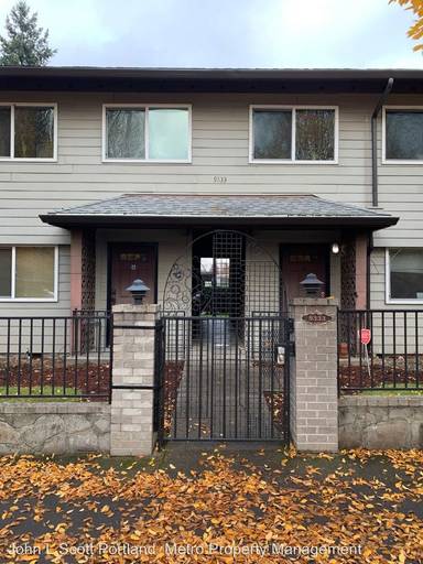 Main picture of 9333 N Lombard St