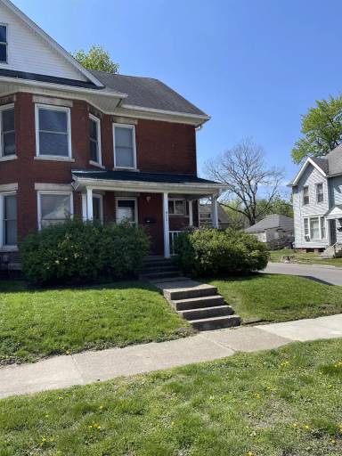Main picture of 803 E Main St