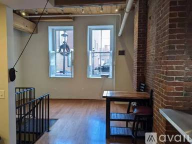 Main picture of 172 Middle St