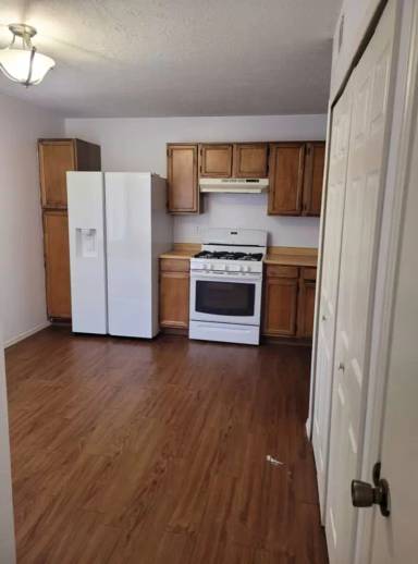 Main picture of 2620 Harvard Dr SE