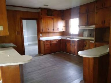 Main picture of 1511 W Raleigh Blvd